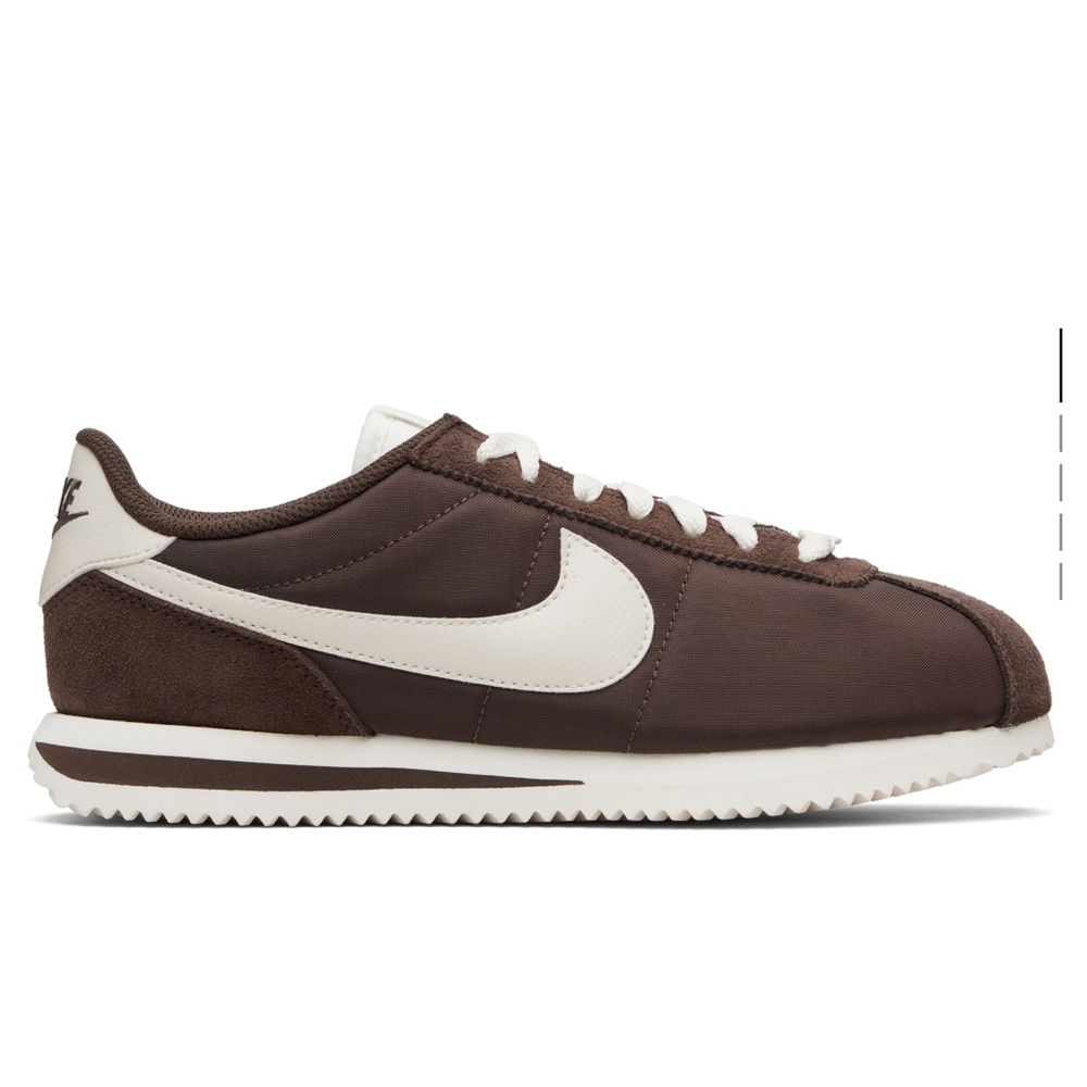 Nike Cortez in Brown